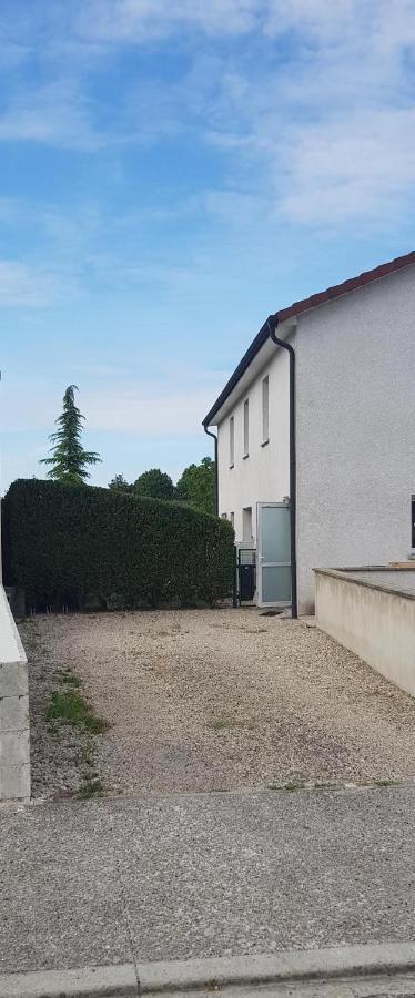 L Atelier Apartman Courtisols Kültér fotó